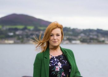 Женщина с РС теперь «без симптомов» после прекращения приема лекарств и изменения образа жизни