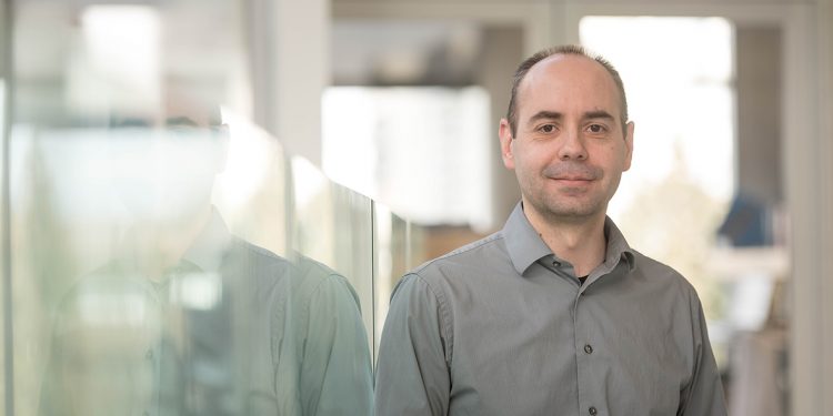 Секвенирование экзома в семьях с рассеянным склерозом идентифицирует 12 генов-кандидатов и определяет биологические пути для генеза заболевания