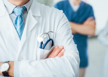 Офатумумаб демонстрирует превосходство по сравнению с Абаджио в двух исследованиях рассеянного склероза III фазы. 4 Считается, что ритуксимаб влияет на возвращение В-клеток после прекращения лечения