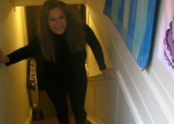 Пациентка с рассеянным склерозом встала с коляски после приема лекарств от ВИЧ