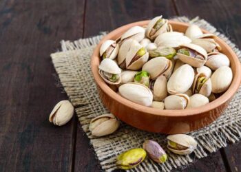 СВЯЗЬ МЕЖДУ КИШЕЧНИКОМ И ДИЕТОЙ МОЖЕТ ОЗНАЧАТЬ ЛЕКАРСТВО ОТ НЕИЗЛЕЧИМОЙ БОЛЕЗНИA