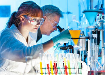 У трёх пациентов с прогрессирующим рассеянным склерозом наблюдается снижение инвалидности после CAR-T-клеточной терапии 2 Противовоспалительная молекула может преодолевать мозговой барьер и лечить рассеянный склероз