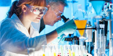 Противовоспалительная молекула может преодолевать мозговой барьер и лечить рассеянный склероз