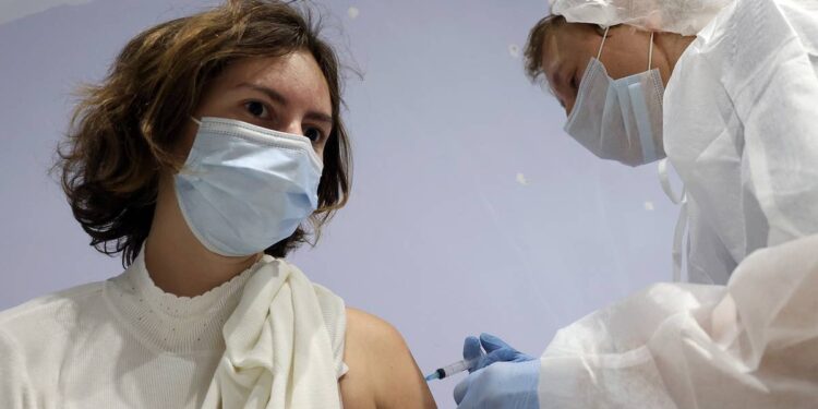 Вакцины COVID-19 работают у пациентов с РС, несмотря на лечение иммунотерапией 1 Вакцины COVID-19 работают у пациентов с РС, несмотря на лечение иммунотерапией